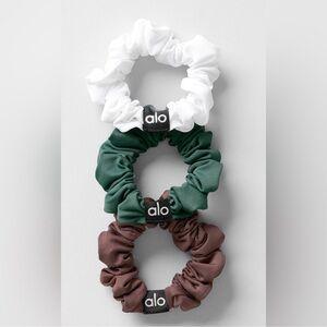 ALO Scrunchie Set - White, Green, and Brown